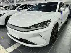 2025 BYD Qin L EV 545km Excellence, белый — фото 1