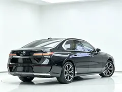 2023 BMW 7 735Li, чёрный — фото 5
