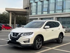 2021 Nissan X-Trail 2.5L CVT 4WD XL ITS 3rows, белый — фото 1