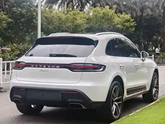 2022 Porsche Macan 2.0T, белый — фото 7