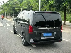 2022 Mercedes-Benz V-Class V 260 Premium — фото 6