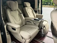 2022 Mercedes-Benz V-Class V 260 Premium — фото 13
