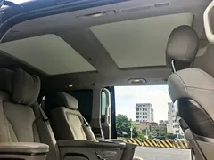 2022 Mercedes-Benz V-Class V 260 Premium — фото 15