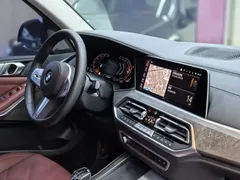 2022 BMW X5 30Li M, чёрный — фото 24