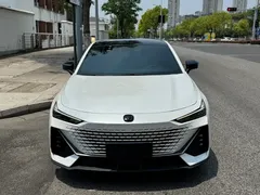 2022 Changan UNI-V 1.5T, белый — фото 2