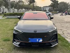 2022 Changan UNI-V 1.5T Sport — фото 2