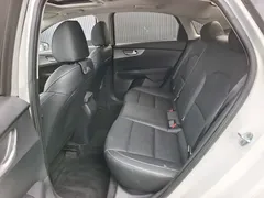 2021 Kia Cerato 1.5L CVT Youth, белый — фото 10