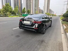 2022 Nissan Sylphy 1.6L XL CVT, чёрный — фото 12