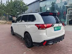 2021 Mitsubishi Outlander 2.0L 2WD 5, белый — фото 4