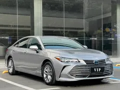 2019 Toyota Avalon Hybrid 2.5L Luxury — фото 2
