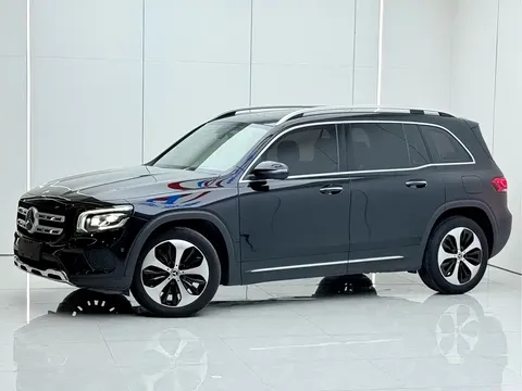 2023 Mercedes-Benz GLB 220