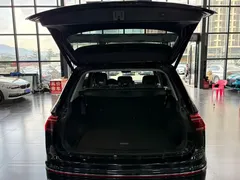 2023 Volkswagen Tiguan L 330TSI AT 2WD R-Line, чёрный — фото 13