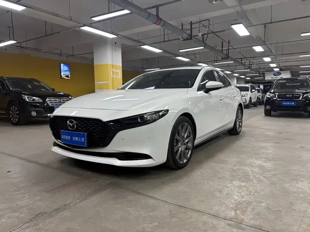 2022 Mazda 3 2.0L AT