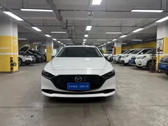 2022 Mazda 3 2.0L AT, белый — фото 2
