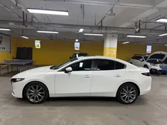 2022 Mazda 3 2.0L AT, белый — фото 4