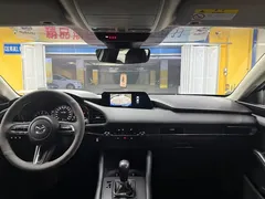 2022 Mazda 3 2.0L AT, белый — фото 12