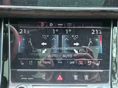 2021 Audi Q7 45 TFSI quattro S line, синий — фото 27