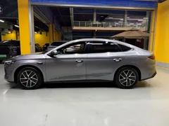 2025 BYD Qin L DM-i 120KM — фото 8