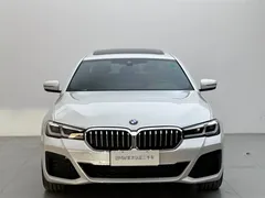 2021 BMW 5 Series 5 525Li M, белый — фото 2