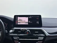 2021 BMW 5 Series 5 525Li M, белый — фото 13