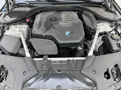2021 BMW 5 Series 5 525Li M, белый — фото 17