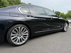 2021 BMW 7 Series 740Li Leading Luxury Package, чёрный — фото 8
