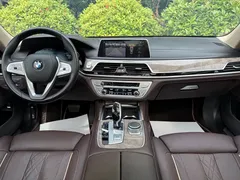 2021 BMW 7 Series 740Li Leading Luxury Package, чёрный — фото 12