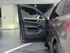 2023 Porsche Cayenne E-Hybrid 2.0T PHEV — фото 4