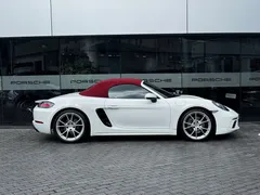 2020 Porsche 718 Boxster 2.0T, белый — фото 4