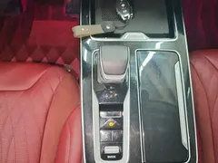 2023 Hongqi HS5 2.0T 4WD Pro — фото 16