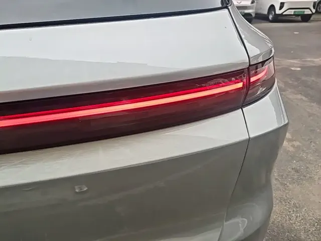 2024 Li Auto L6