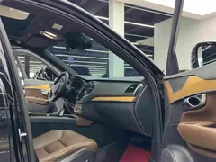 2023 Volvo XC90 B5 Luxury 5-seat, чёрный — фото 10