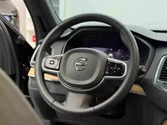 2023 Volvo XC90 B5 Luxury 5-seat, чёрный — фото 13