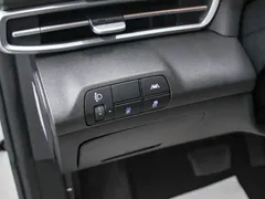2022 Hyundai Elantra 1.5L CVT LUX Premium, белый — фото 7