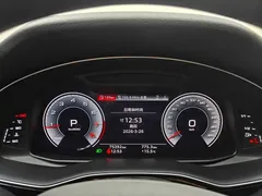 2021 Audi Q8 45 TFSI, синий — фото 4