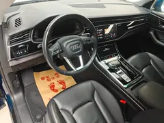 2021 Audi Q8 45 TFSI, синий — фото 7