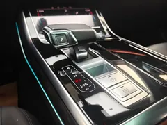 2021 Audi Q8 45 TFSI, синий — фото 11