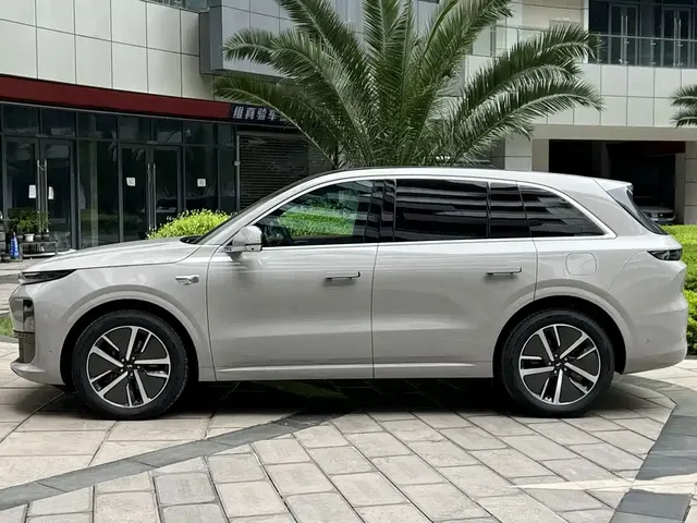 2024 Li Auto L6