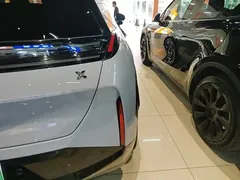 2025 Zeekr X 5-seat RWD — фото 8
