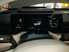 2025 Zeekr X 5-seat RWD — фото 12