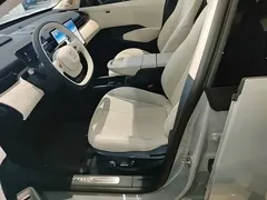 2025 Zeekr X 5-seat RWD — фото 15