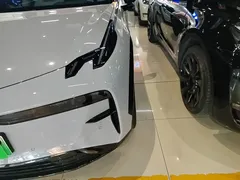 2025 Zeekr X 5-seat RWD — фото 24