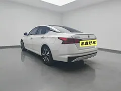2021 Nissan Teana 2.0L XL Comfort, белый — фото 6