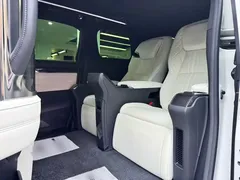 2020 Lexus LM 300h, белый — фото 2