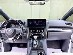 2020 Lexus LM 300h, белый — фото 17