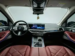 2023 BMW X5 30Li Premium M Sport Package, чёрный — фото 7