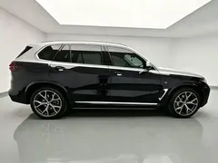 2023 BMW X5 30Li Premium M Sport Package, чёрный — фото 11
