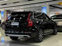 2021 Volvo XC90 B6 Luxury 7, чёрный — фото 5
