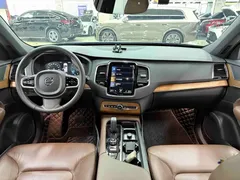 2021 Volvo XC90 B6 Luxury 7, чёрный — фото 10