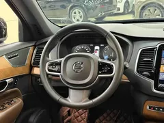 2021 Volvo XC90 B6 Luxury 7, чёрный — фото 11